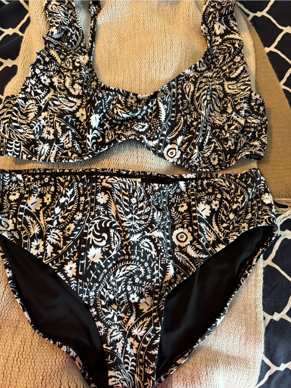 Only Black and White Floral High-Waist Bikini Set